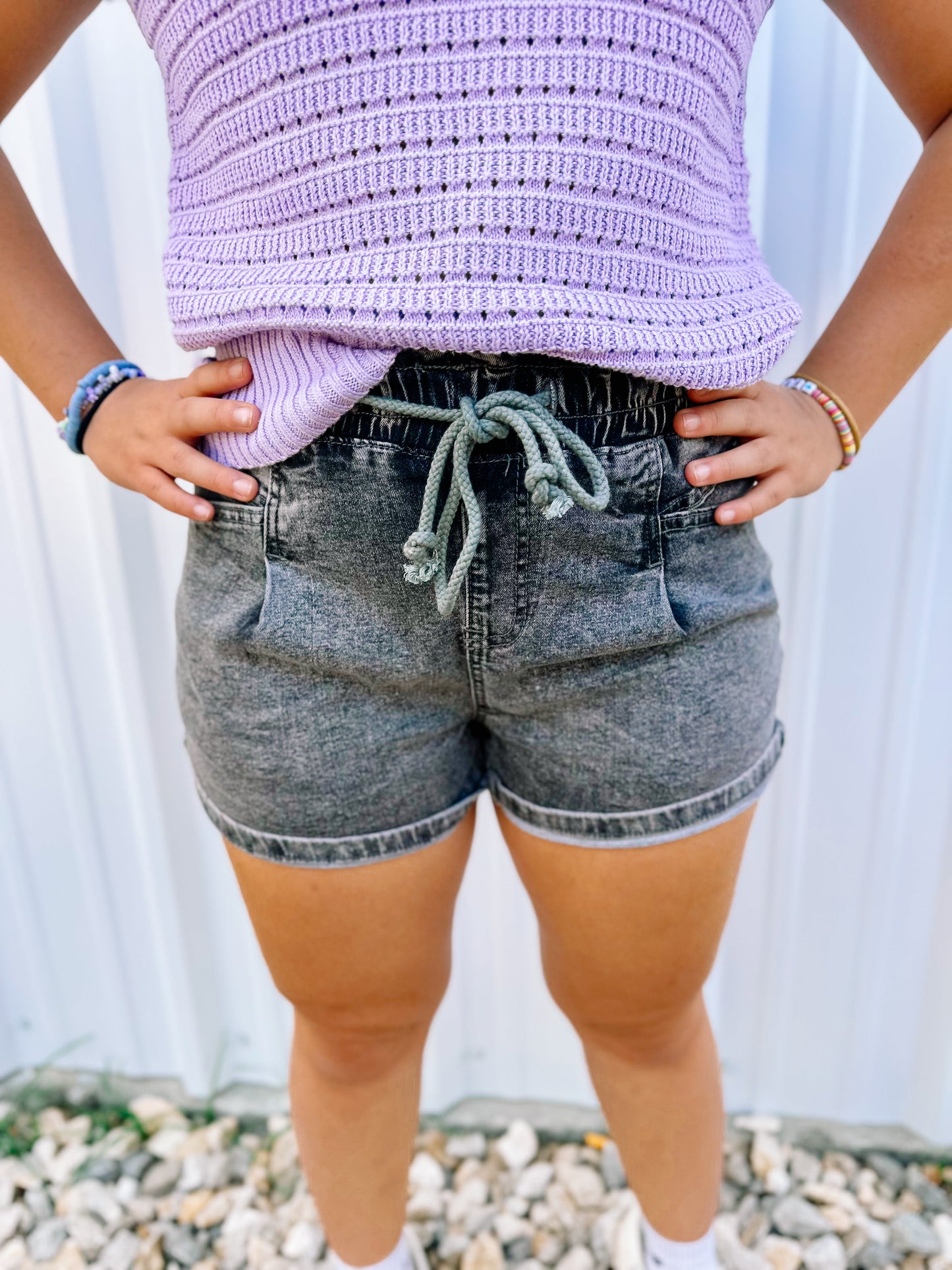 BLACK DENIM SHORTS
