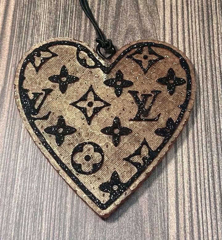 Gold/ Blk Heart- Black Ice