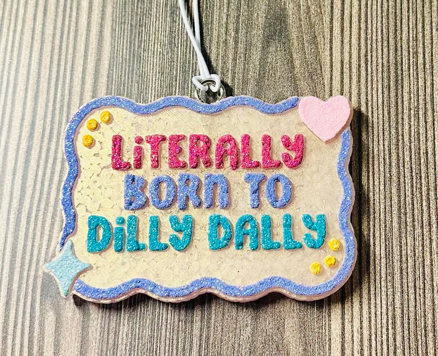 Born To Dilly- Mahogany Apple