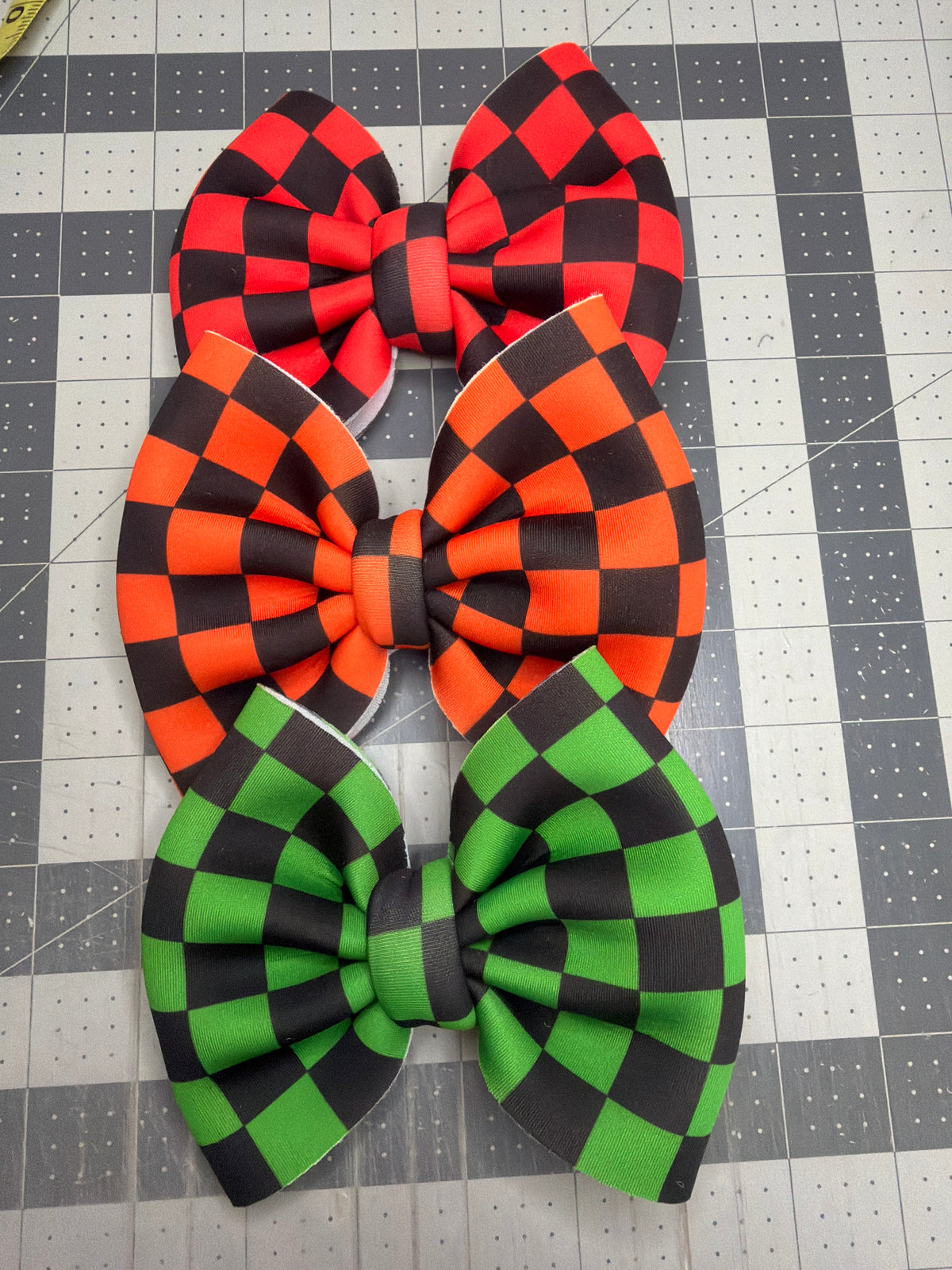 Checkered Bow