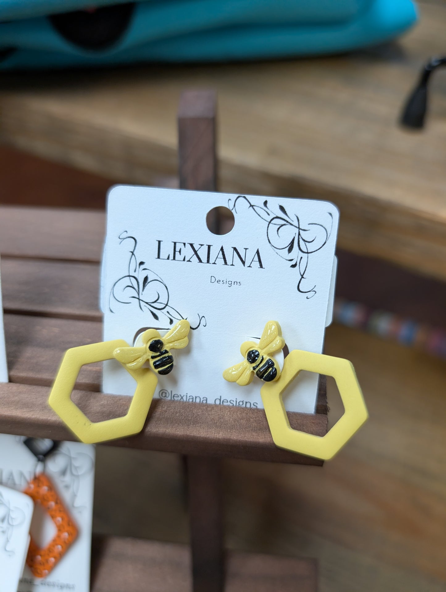 Bee Honeycomb