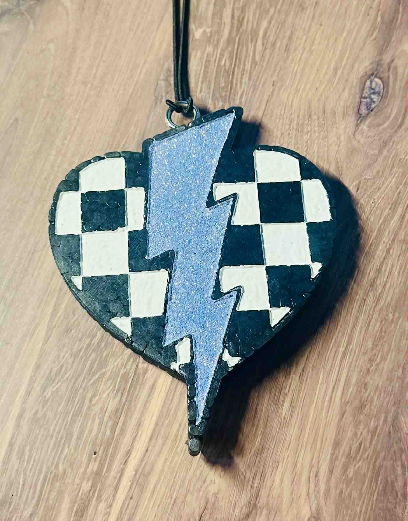 Checkered Heart- Diva