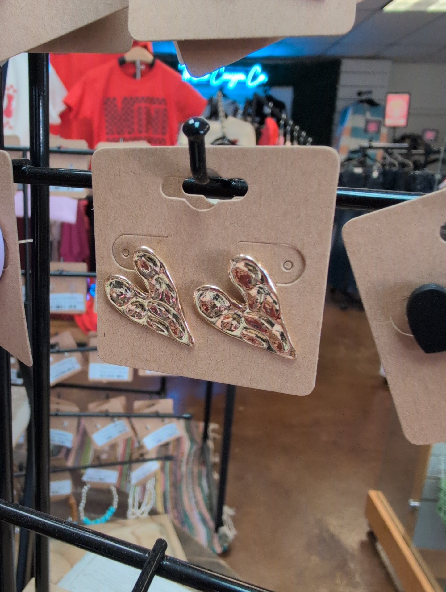 Hammered Heart Stud