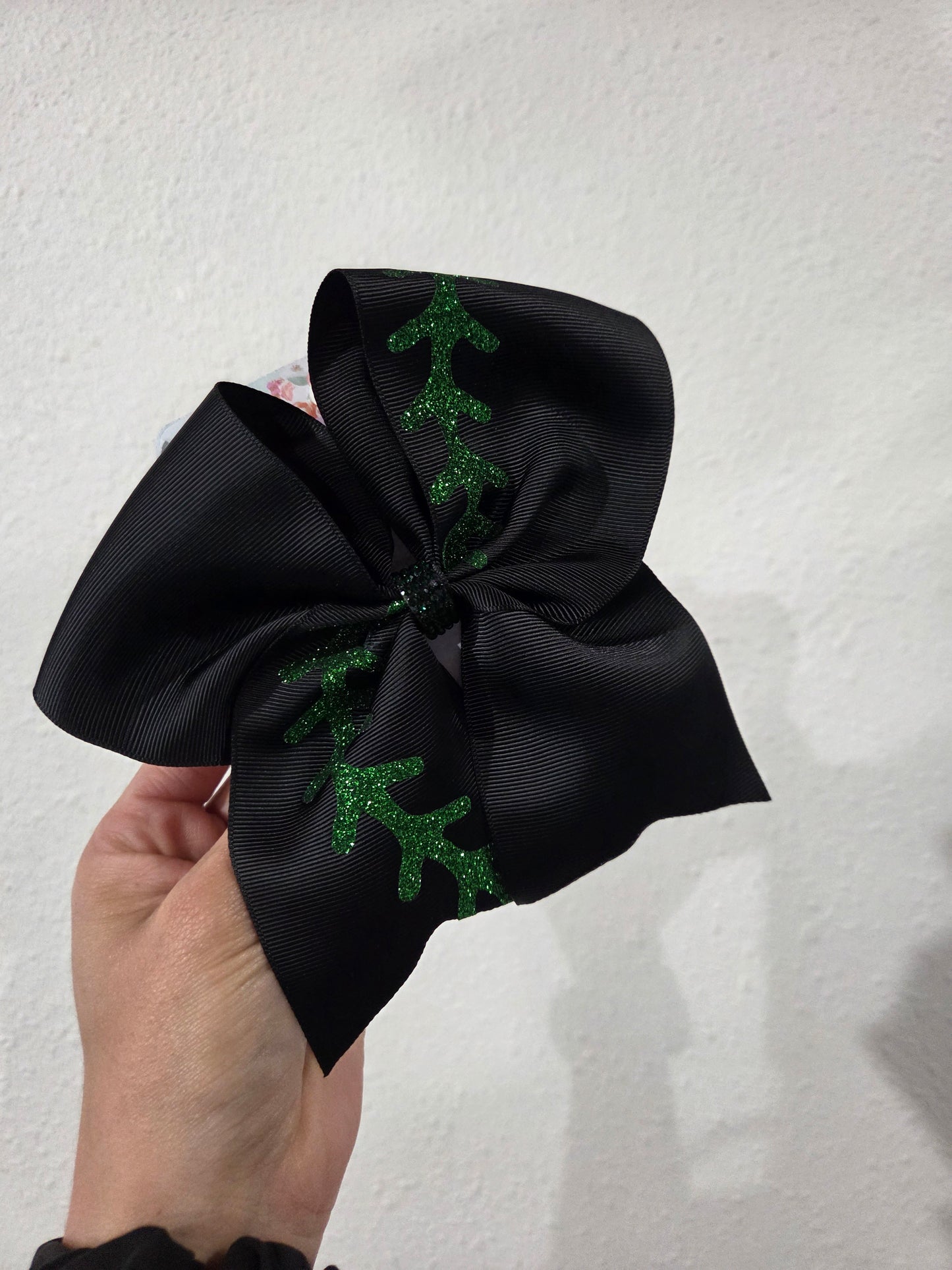 Green/Blk Stitch Bow