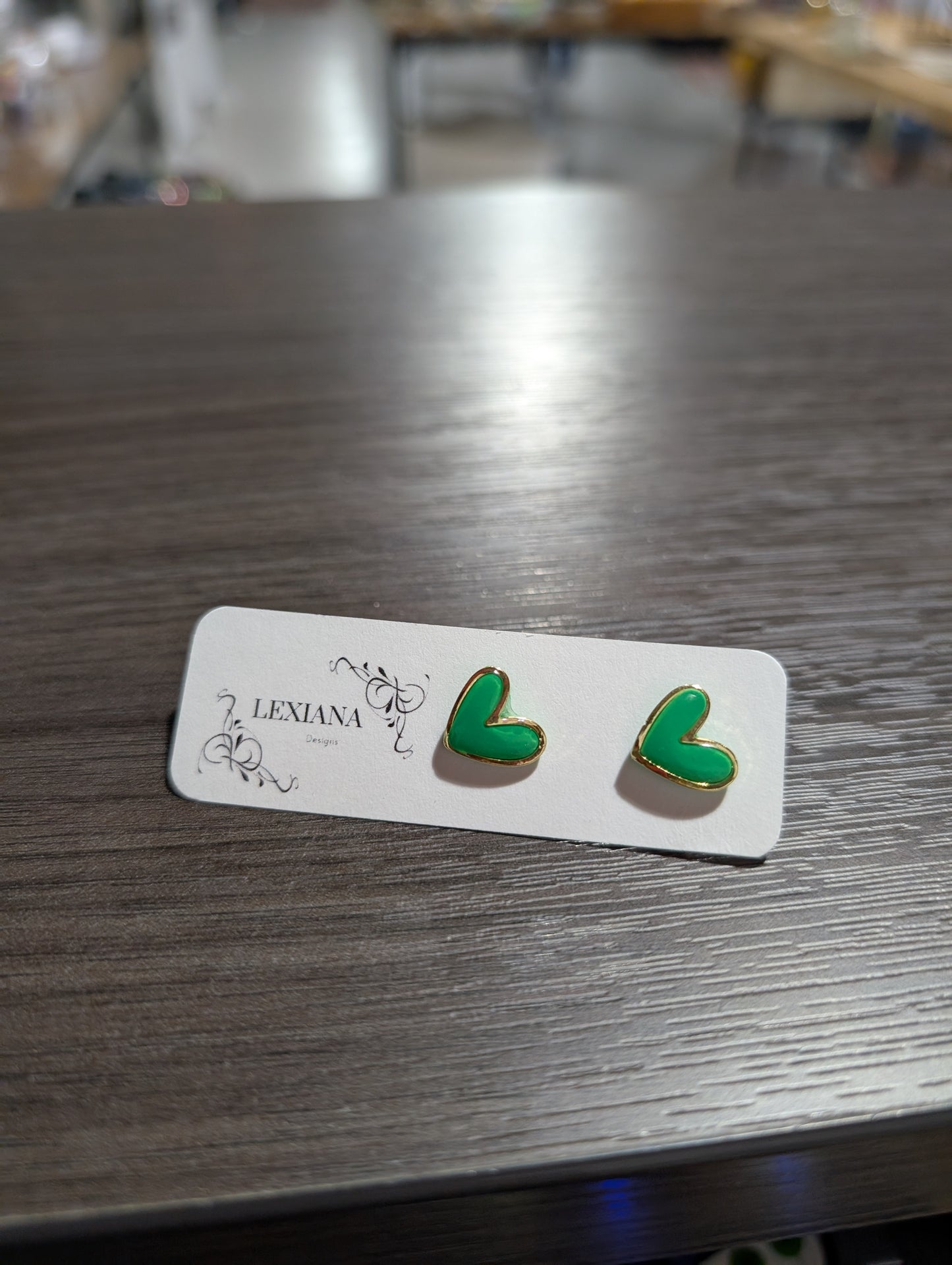 Green Heart Stud