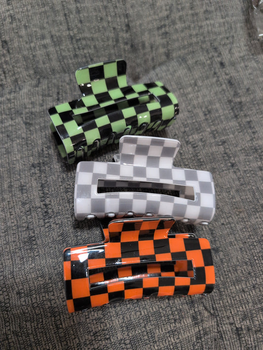 Checkered Clip