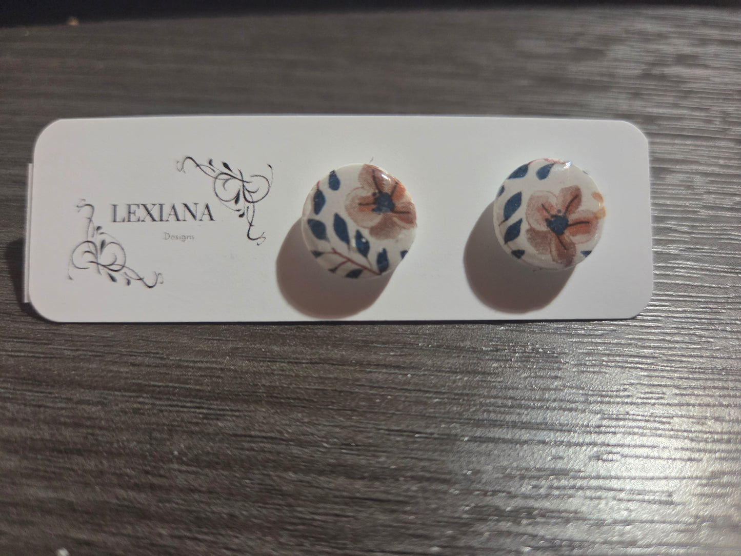 Brown Flower Stud
