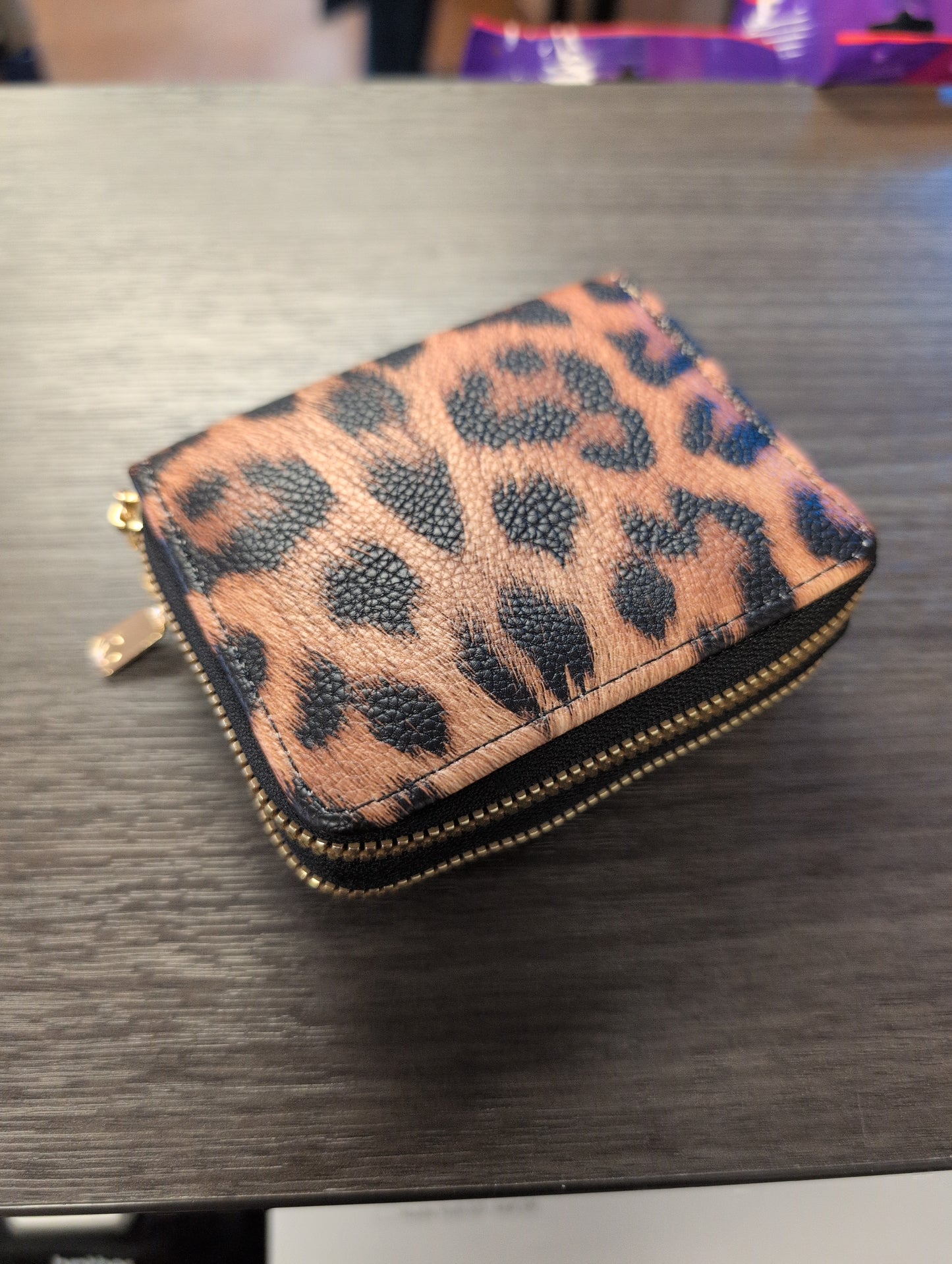Double Zip Leopard Wallet2