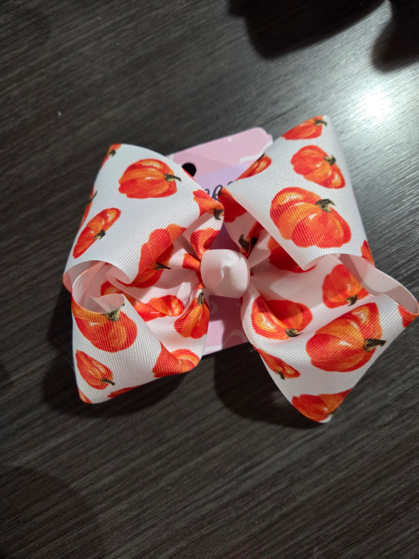 Pumpkin/White Bow