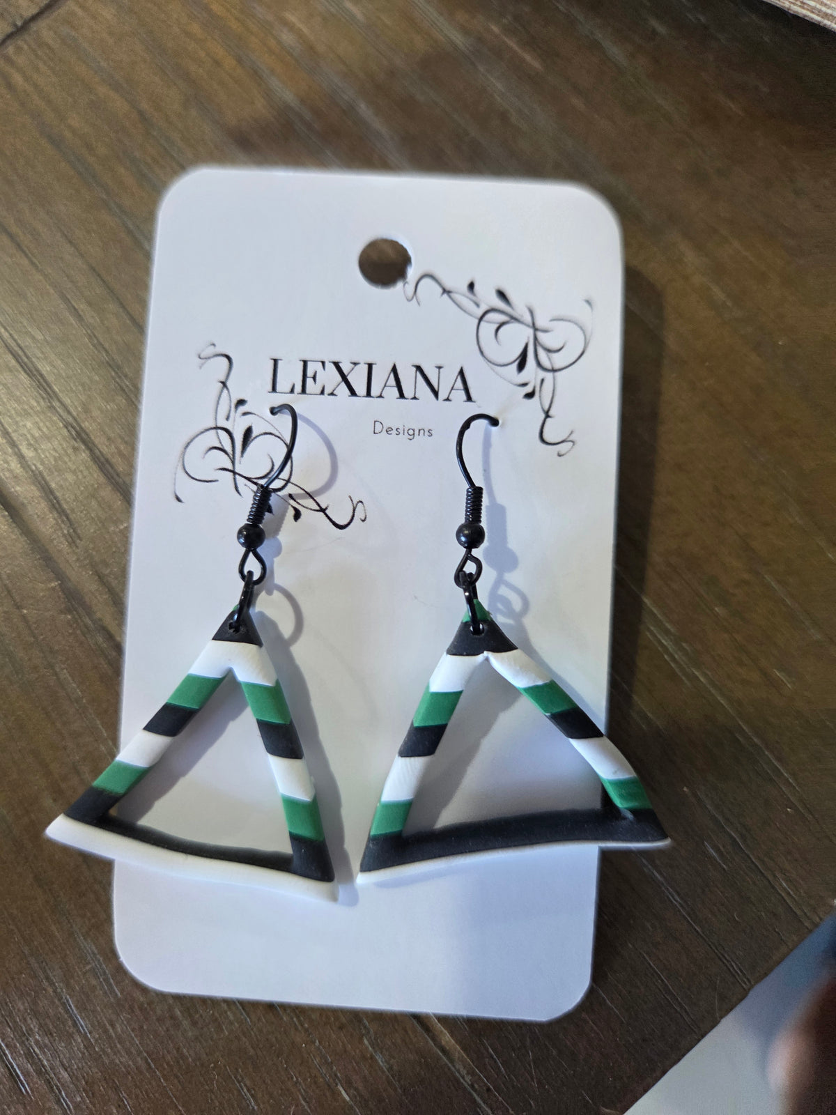 GBW Striped Triangles