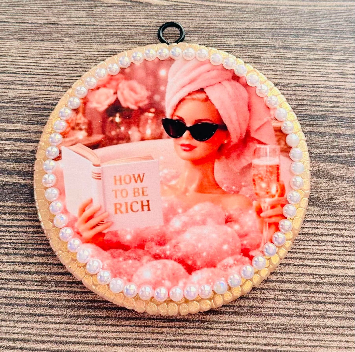 Rich Barbie - Cheirosa 48