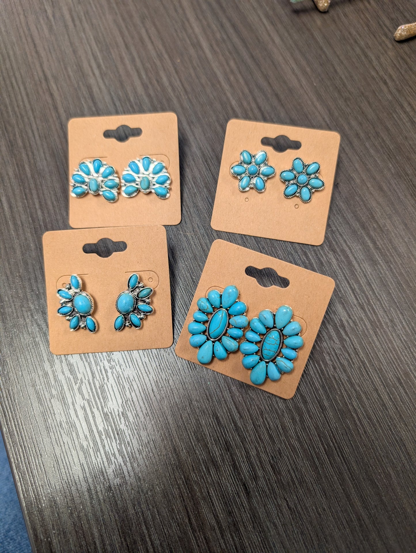 Turquoise Stud - Med