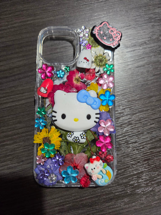 Hello Kitty iPhone 16
