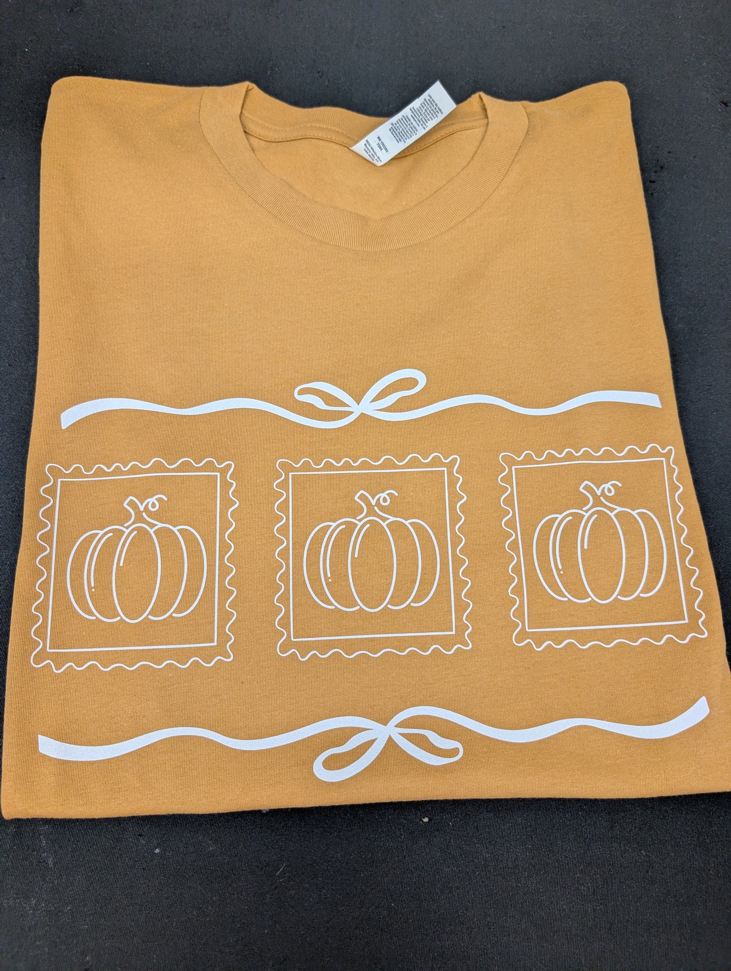3 Pumpkins Tee
