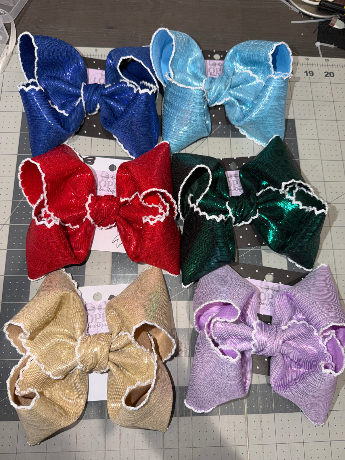 Metallic moonstitch