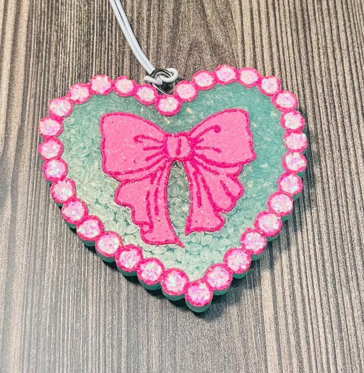 Heart/Bow- Cheirosa 59