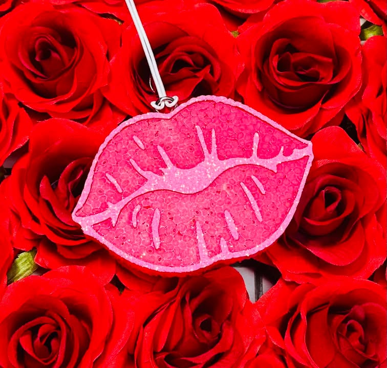 Pink Pucker- Black Ice