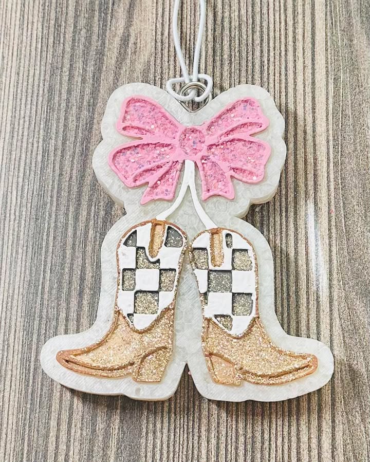 Boots & Bow- Cowboy
