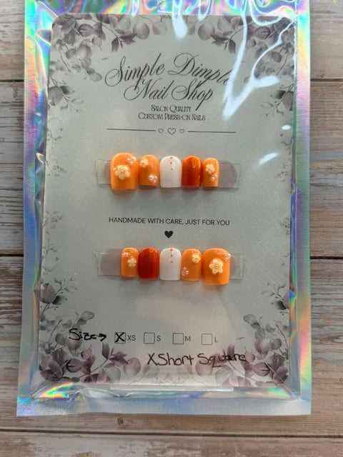 XS/XS Square Orange Flower