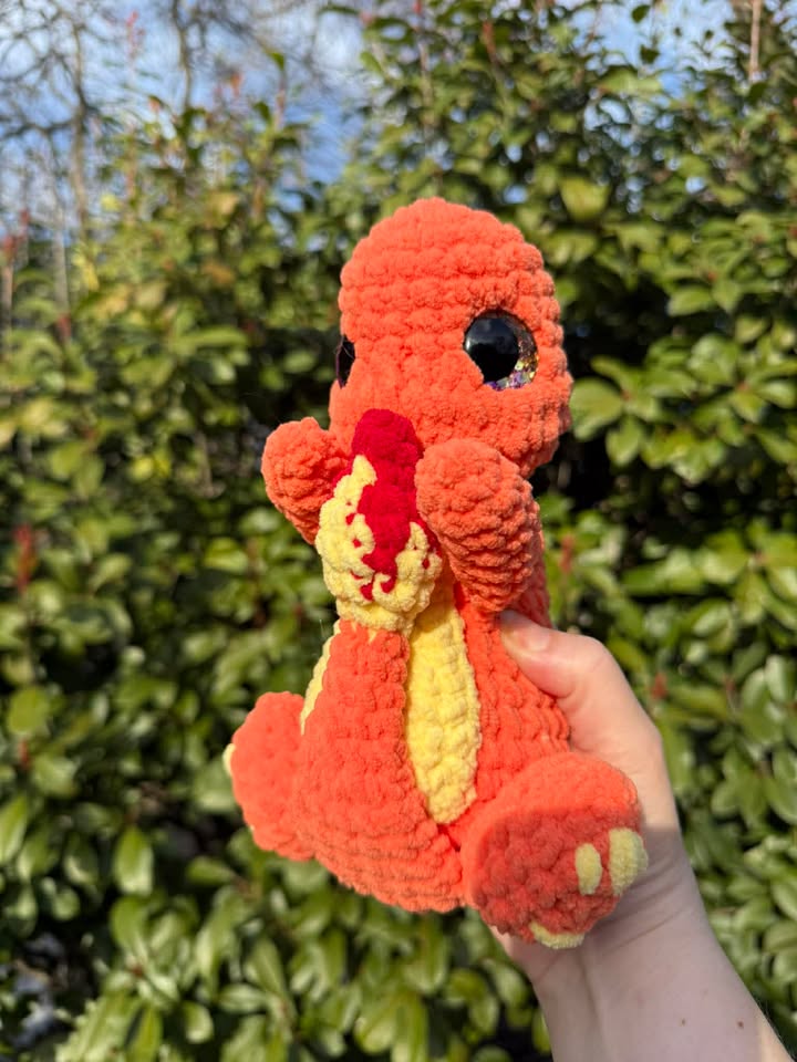 Cuddle Charmander