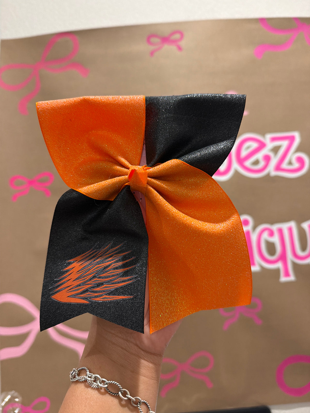 Mascot cheer bow