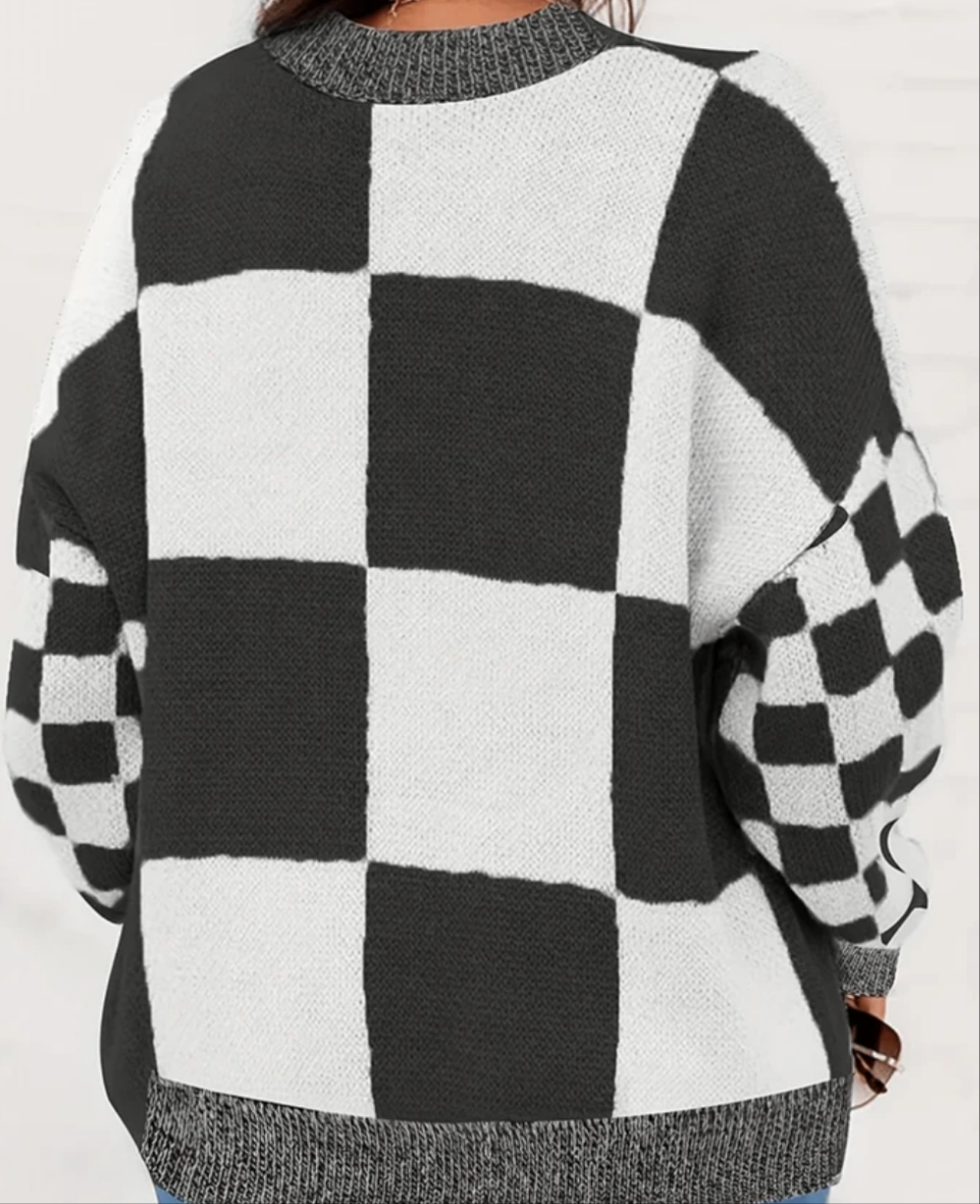 Plus Size Checkered Sweater