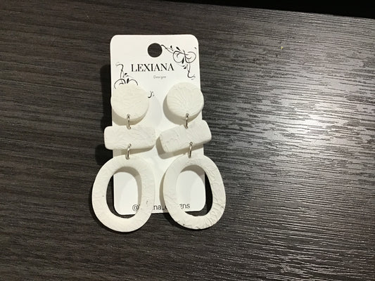 White 3 Tier Dangle