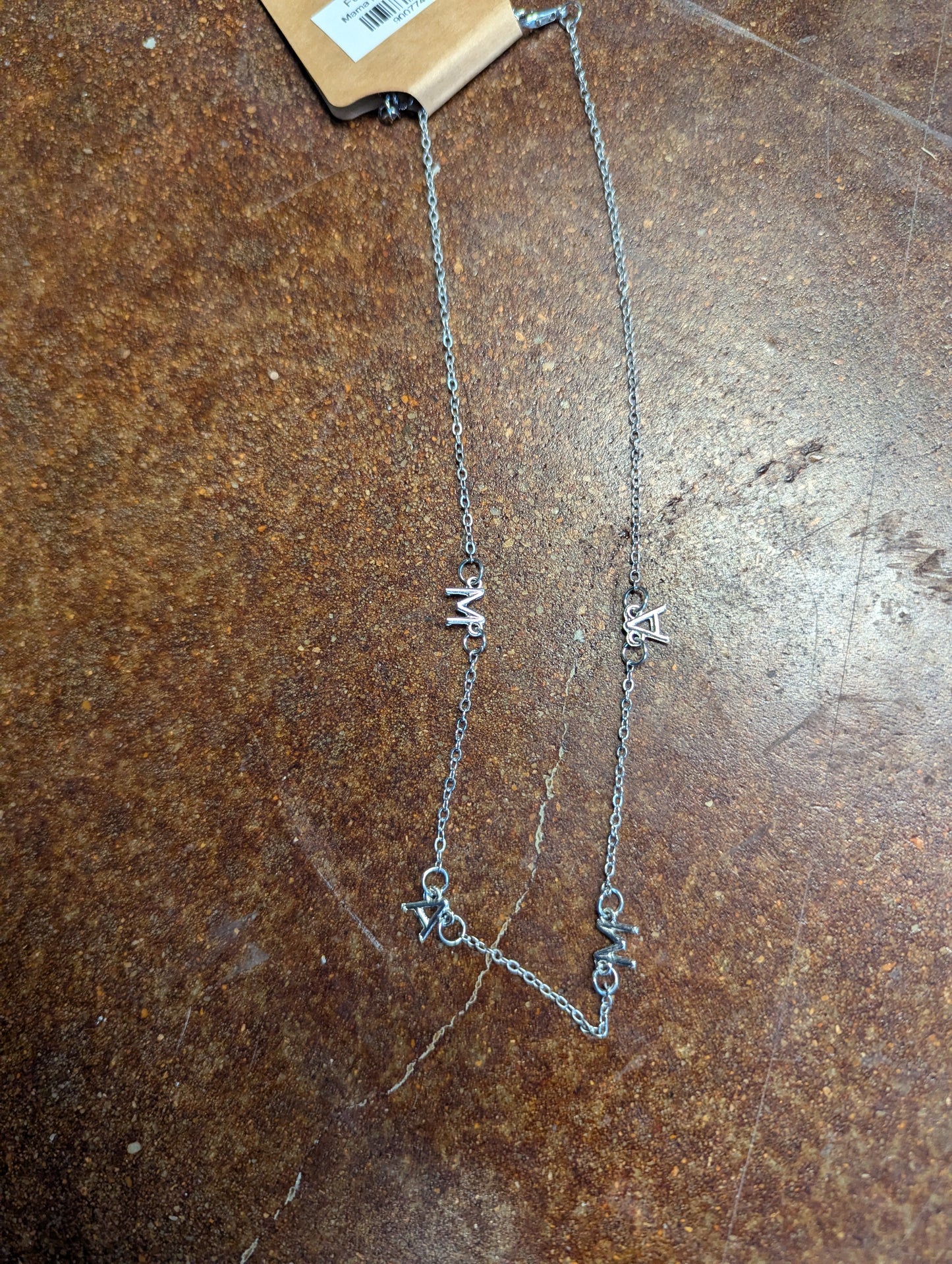Mama Necklace