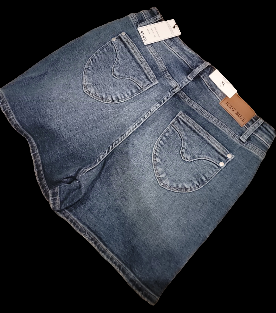 Judy Blue Medium Wash Shorts