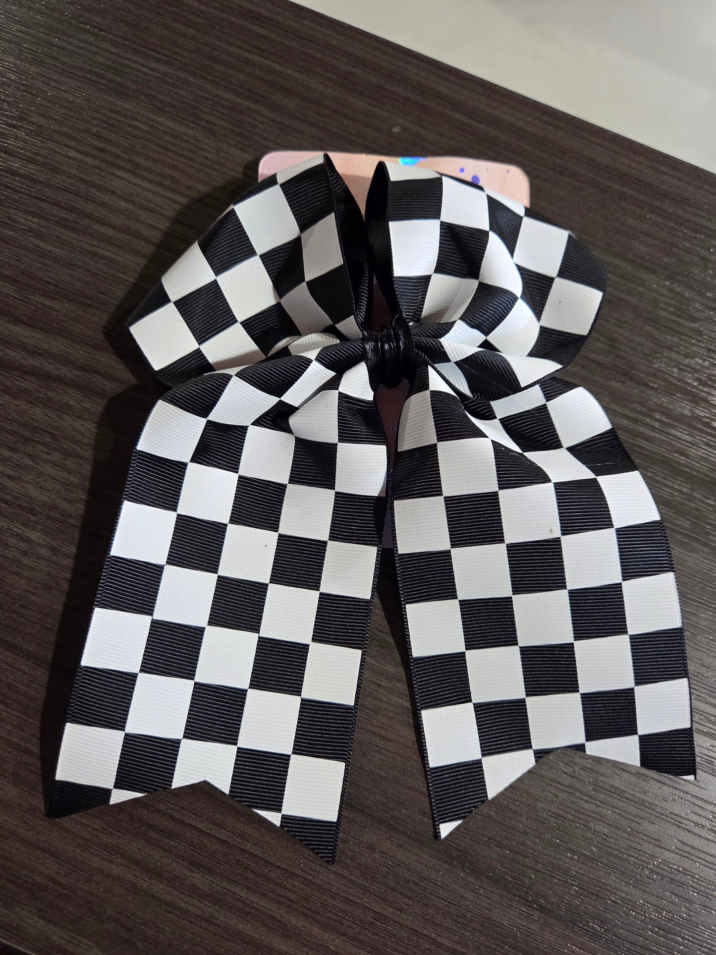 BW Checkered Bow