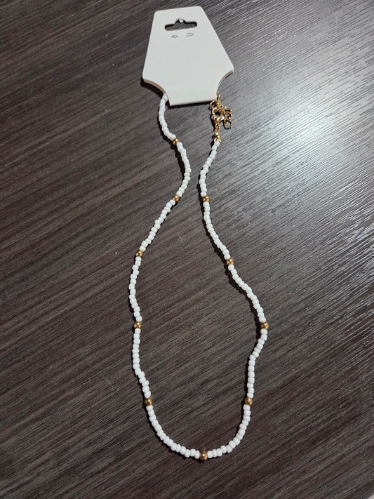 White/Gold Bead Necklace
