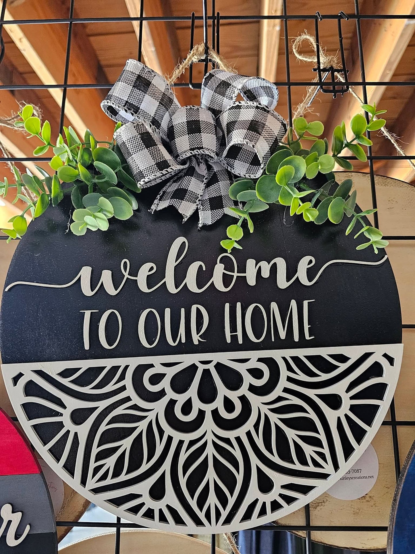 Black/White Welcome