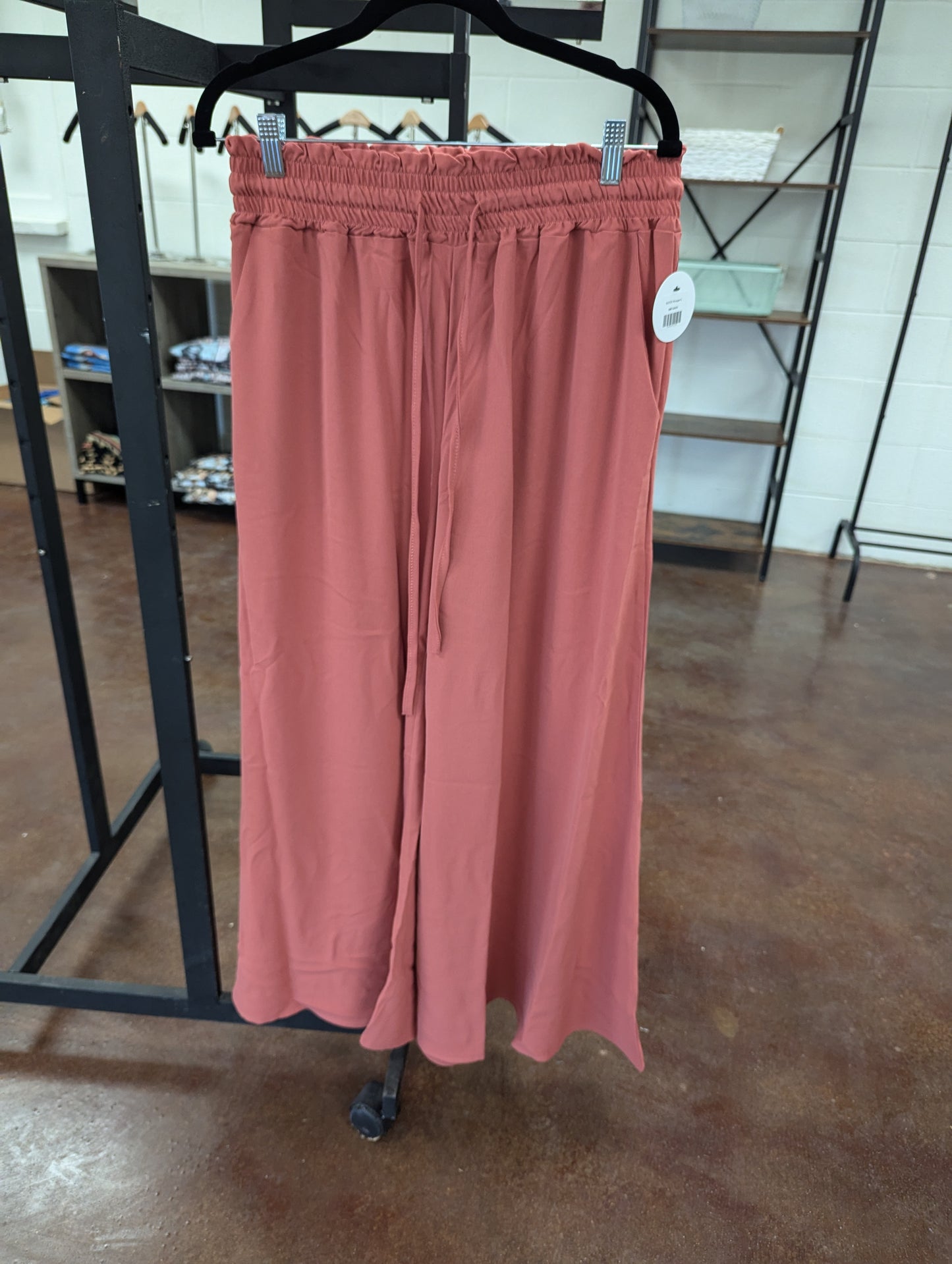 "Apartment" Pants Coral