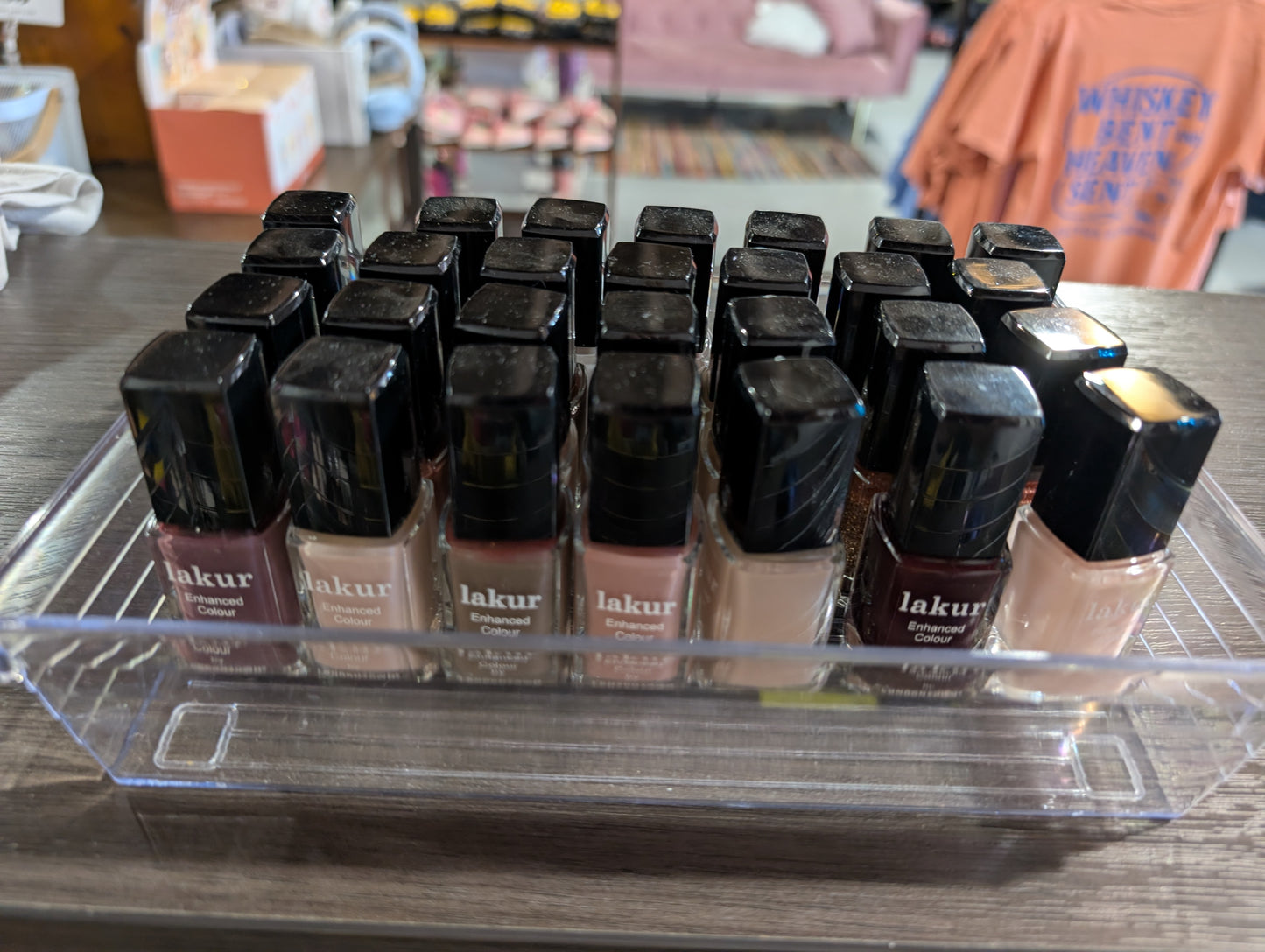 Lakur Nail Polish