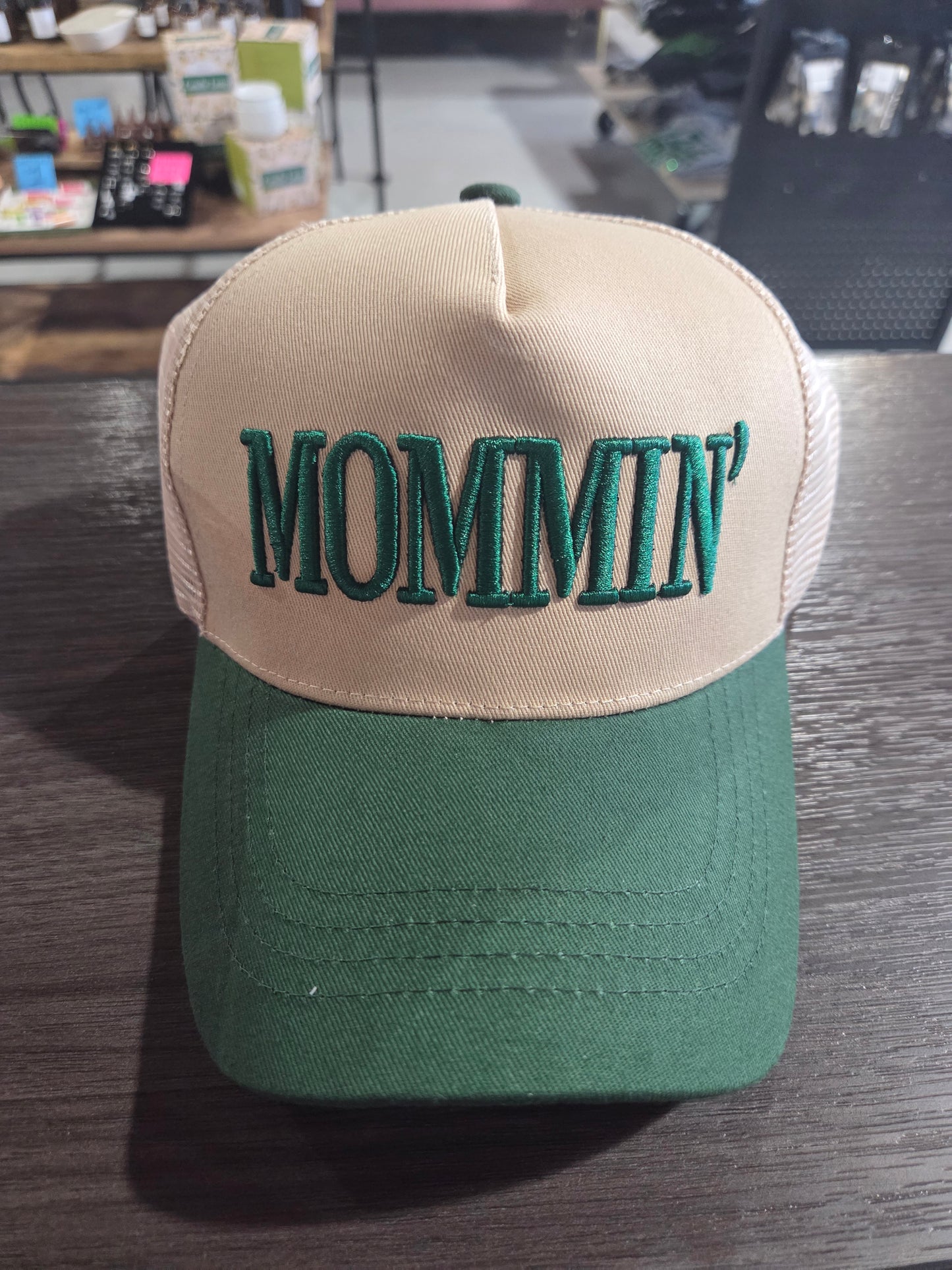 Mommin' - Green