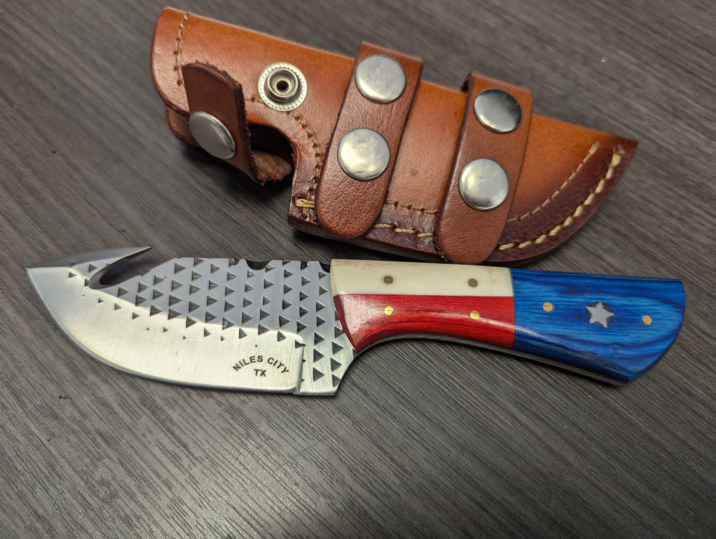 Texas Knife w/ Hook