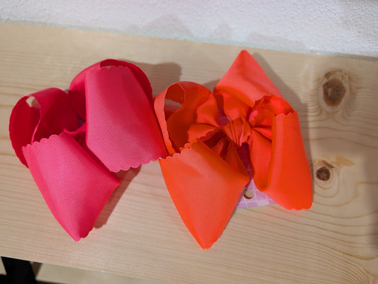 Scallop Bow