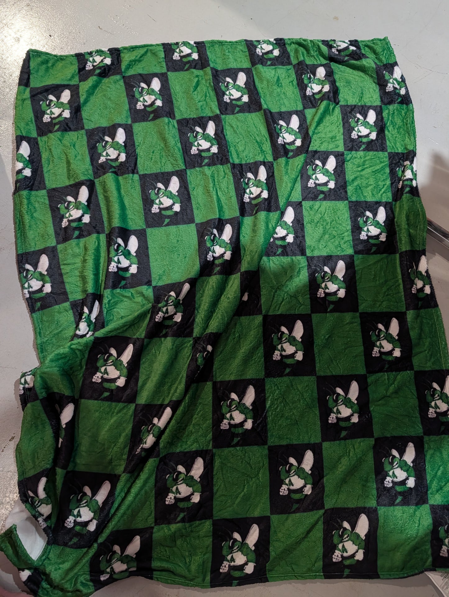 Checkered Buzzy Blanket