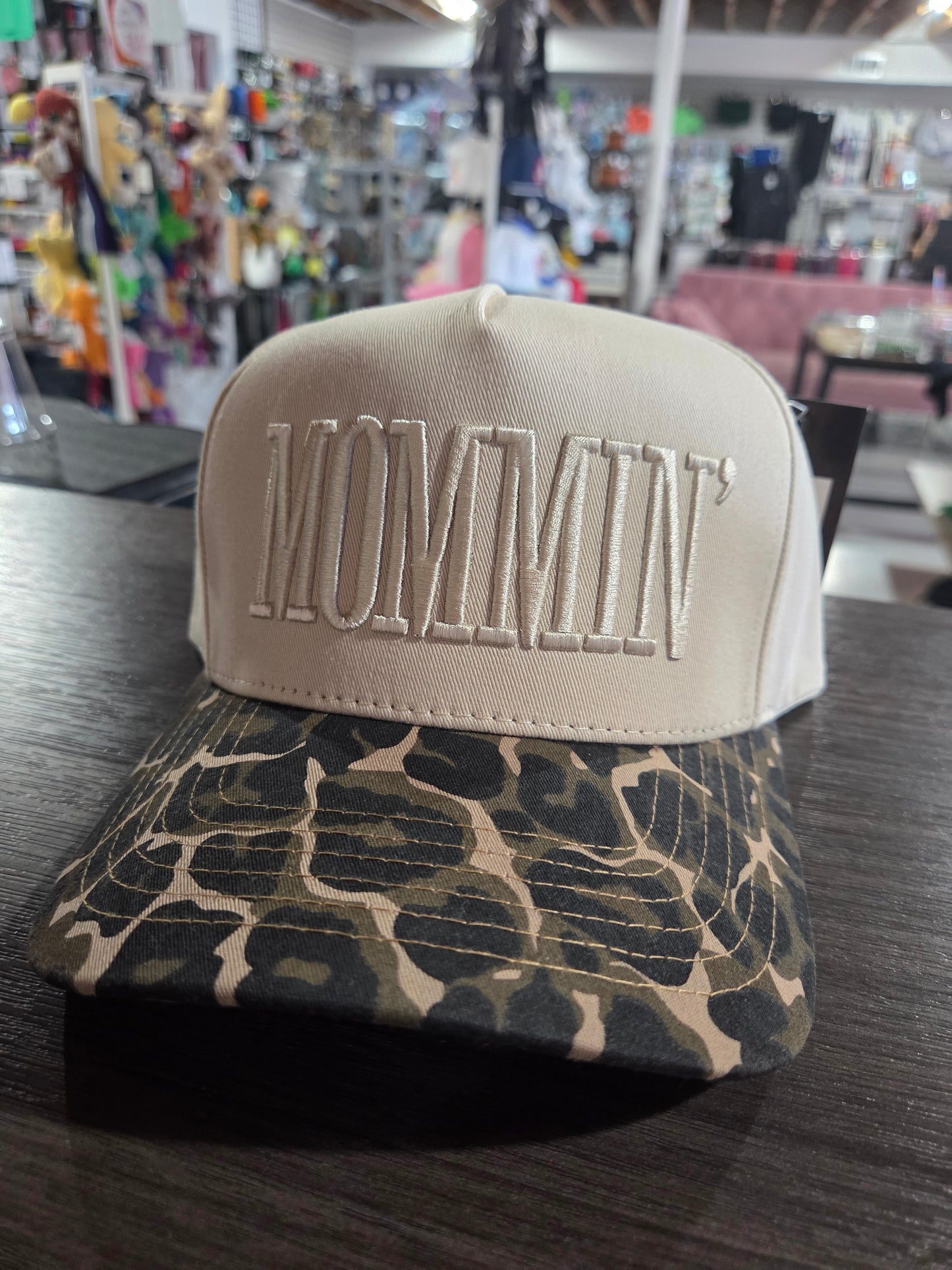 Leo/Cream Mommin' Hat