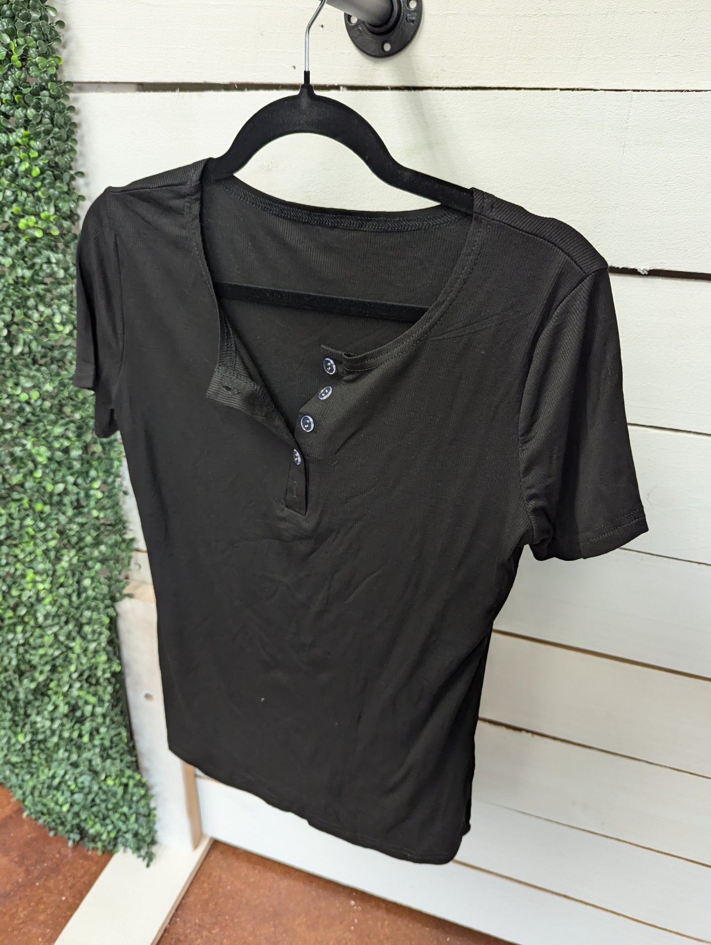 Black Button Basic Top