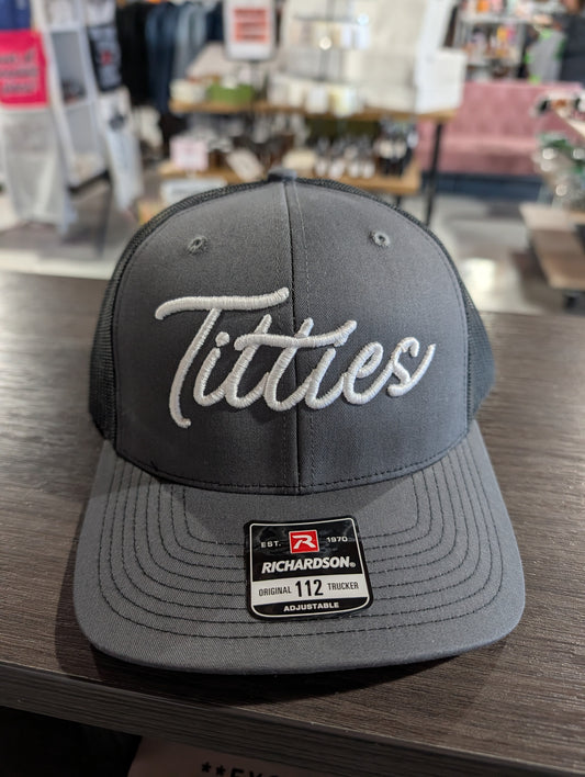 T*tties Hat